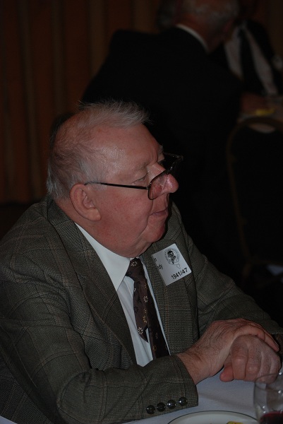 Photograph of John Mandy (1941/47) at Reunion Dinner 2011